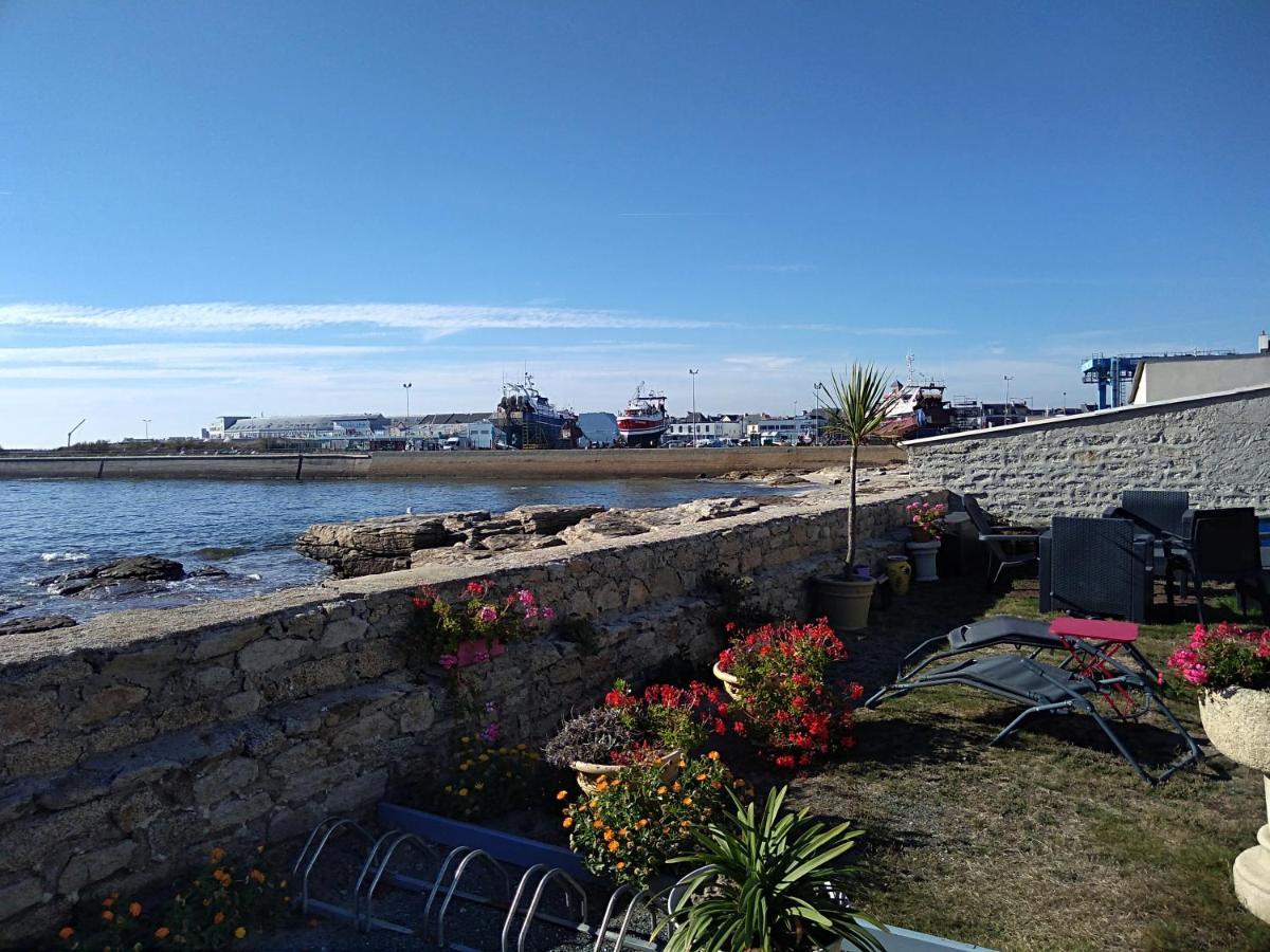 La Rose Des Mers Tréffiagat Exteriör bild
