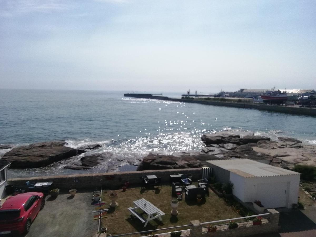 La Rose Des Mers Tréffiagat Exteriör bild