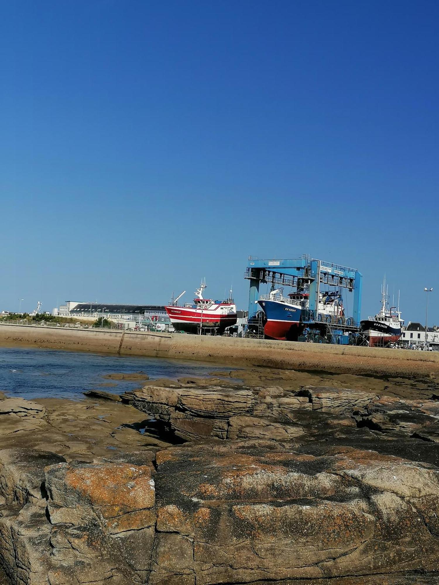 La Rose Des Mers Tréffiagat Rum bild